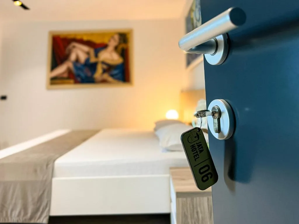 Chambre Double Deluxe — Jata Hotel